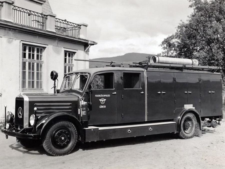  Mercedes-Benz LO3750 Rustwagen by Metz 1935 года  (фото 1 из 3)